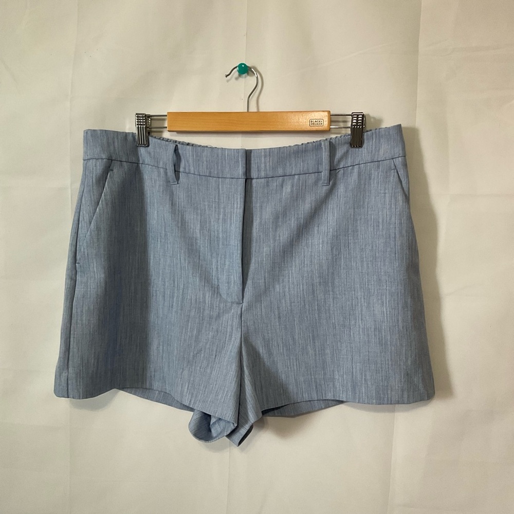 Nine West Dressy Light Blue shorts with partial elastic waist bands Size XL